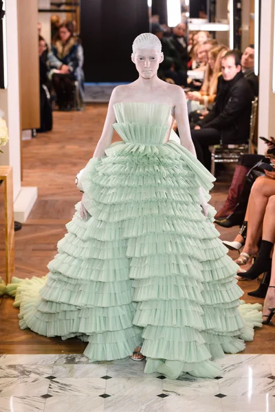 Look 35